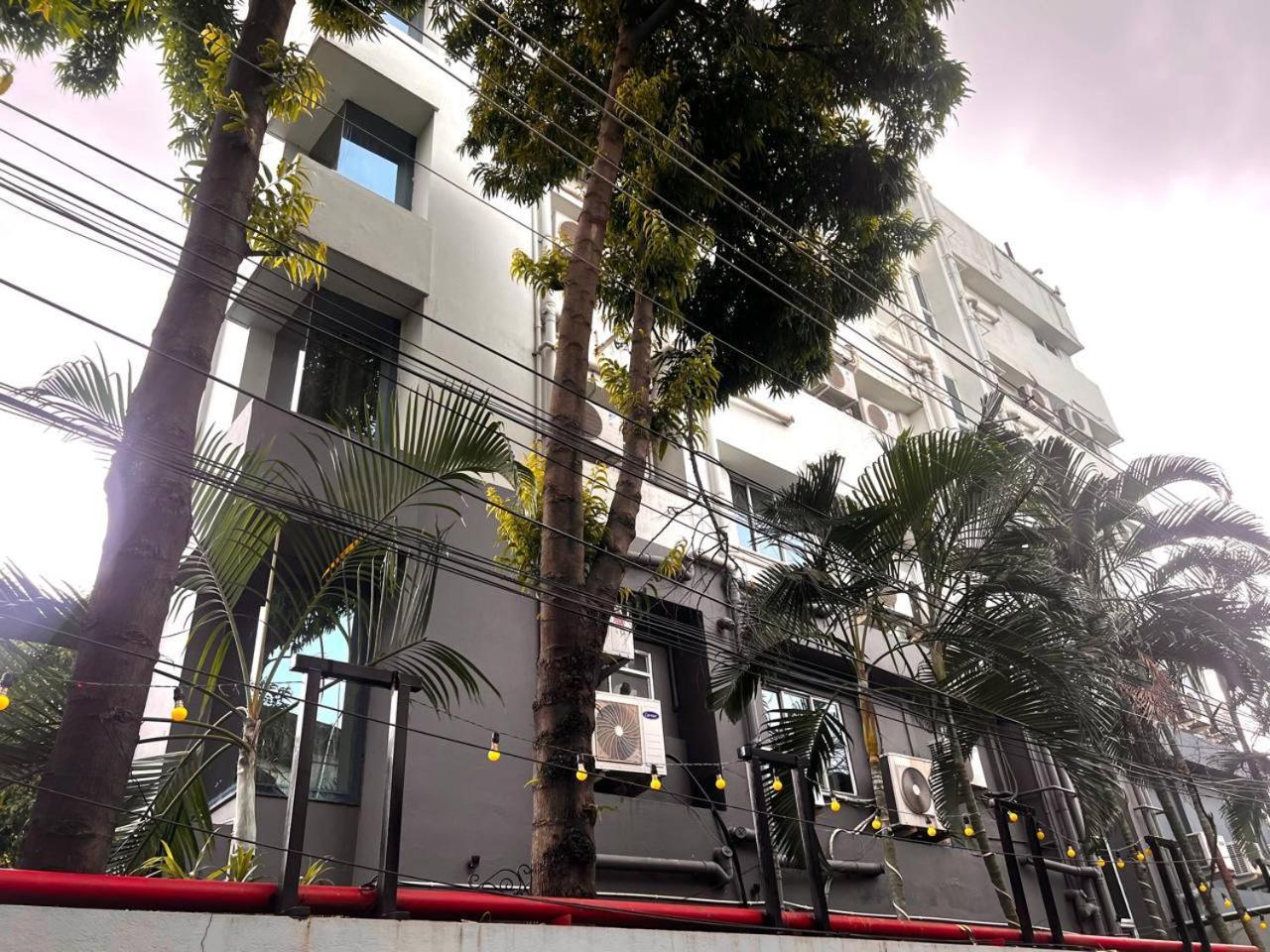 Hotel Mayfair Tower Kolkata Exterior photo